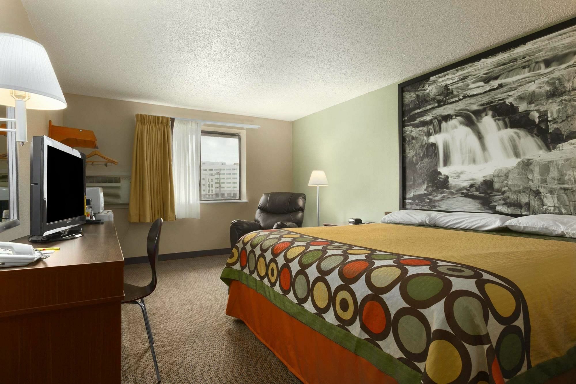 Super 8 By Wyndham Sioux Falls Near Convention Center 외부 사진